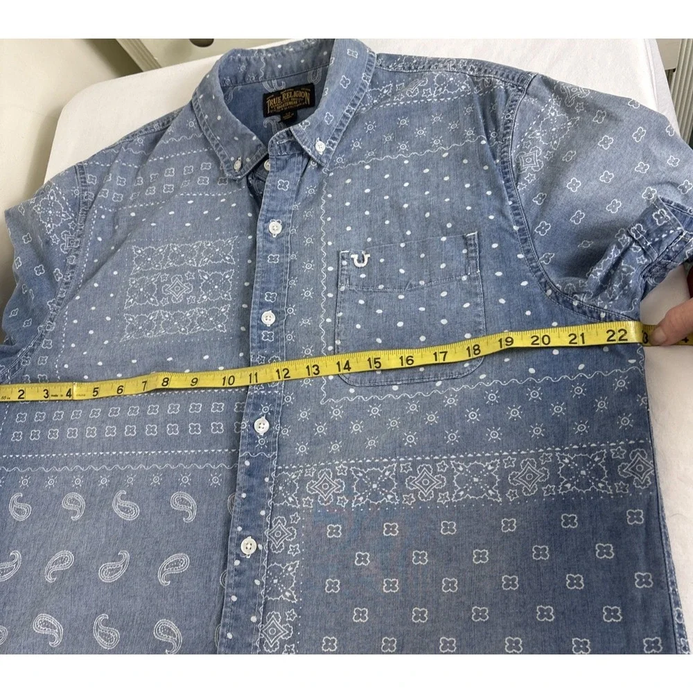 True Religion Chambray Bandana Button Down Shirt Mens Medium Blue Logo Pocket